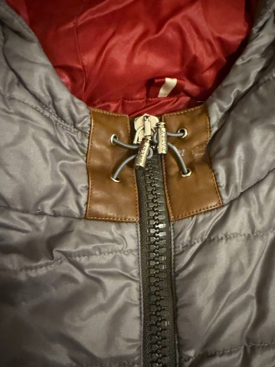 Bally Jacken: Bally Men's Jacket - Size M – Gebraucht aus Zug von pav_q5f7 2