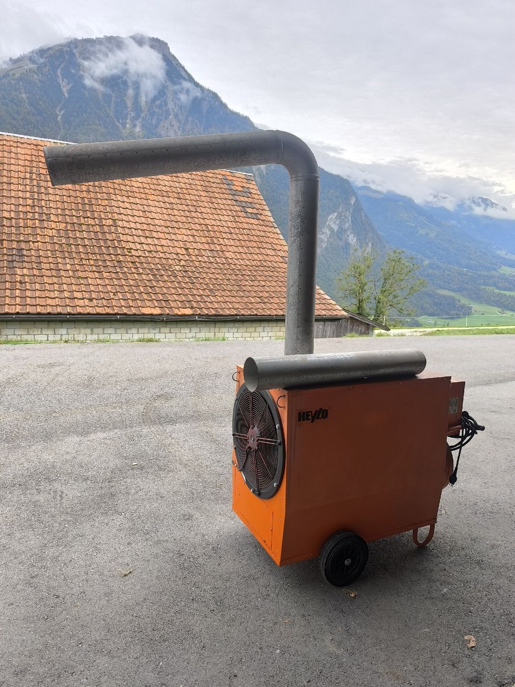 Heizgeräte: Warmluftofen Heylo – Gebraucht aus Ennetmoos von Chringel1960 1