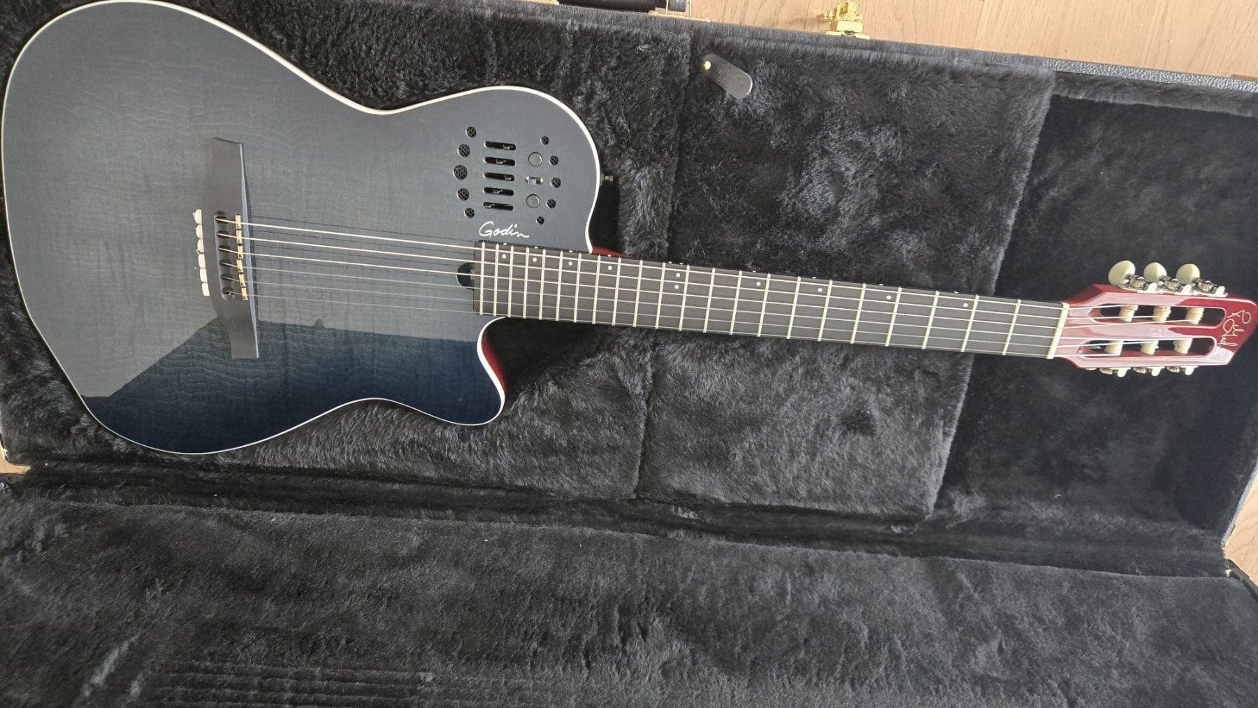 Godin Musikinstrumente: Godin ACS Denim Blue Flame – Neu (gemäss Beschreibung) aus Hombrechtikon von domzel072