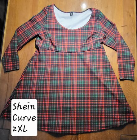Schönes Shein Kleid Gr. 2XL Curve