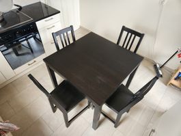 Table ikea noir + 4 chaises