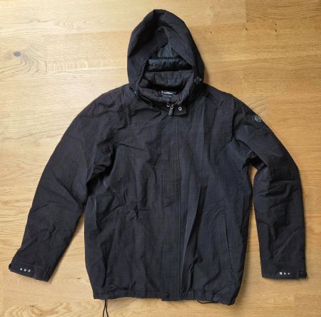 Schöne Outdoorjacke schwarz von Killtec