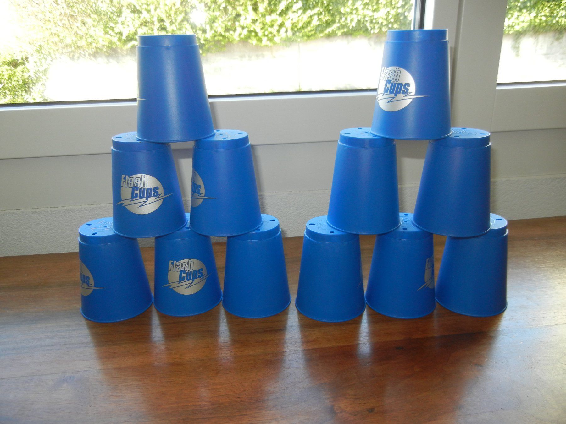 Giochi: Spiel Flash Cups Becherstapeln – Usato da Langendorf venduto da sonntag10 2
