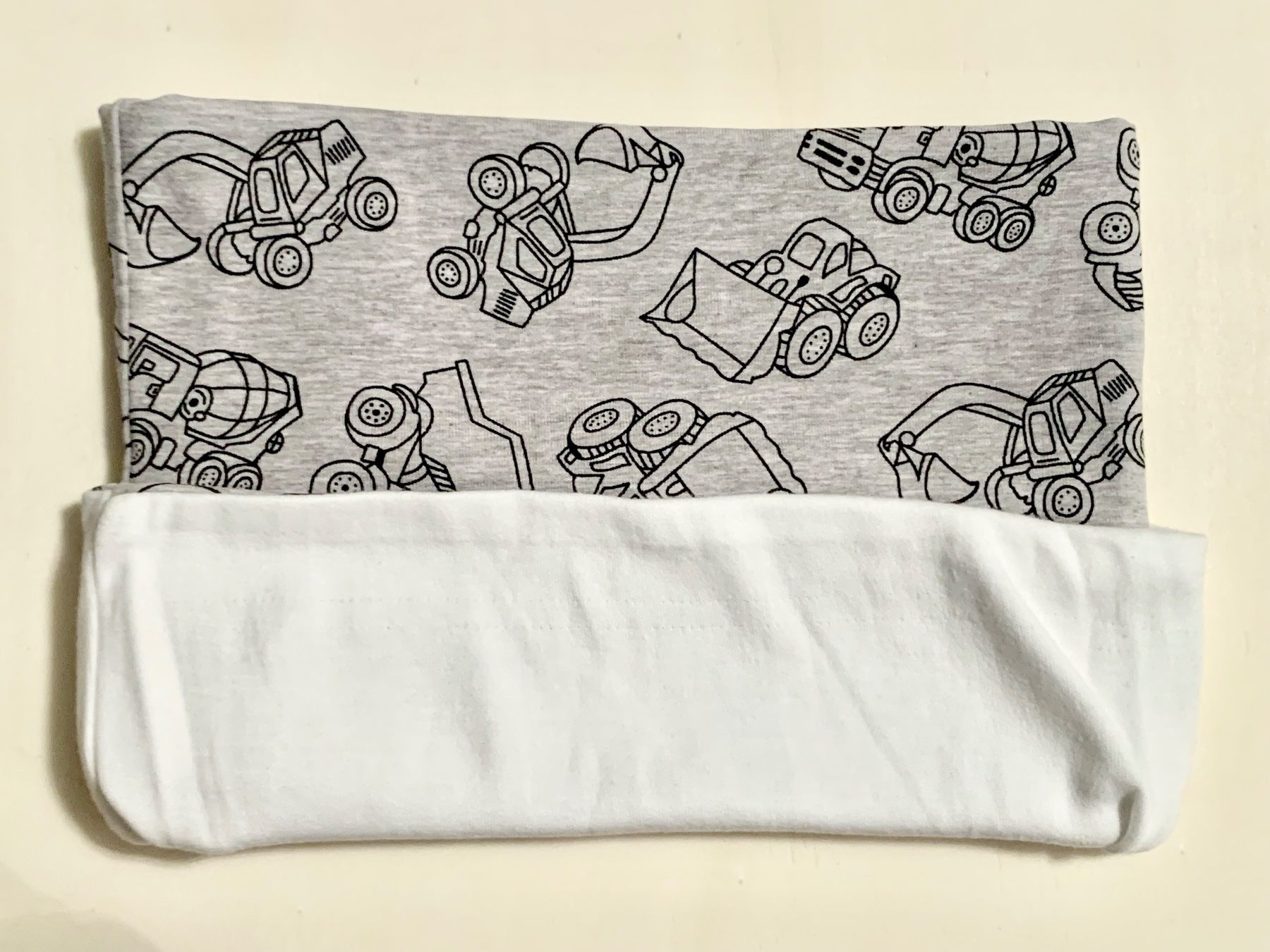 Sonstige Jungenkleidung: HANDMADE Schlauchschal BAUSTELLE wendbar – Neu und originalverpackt aus Emmenbrücke von swissmade-miracles 2
