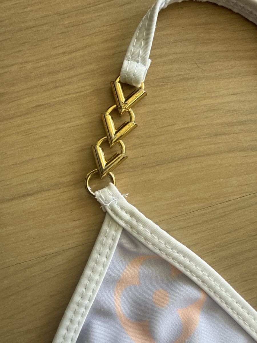 Badekleider & Bikinis: Bikini Oberteil: LV – Gebraucht aus Schlieren von Schnaepliparadies 2