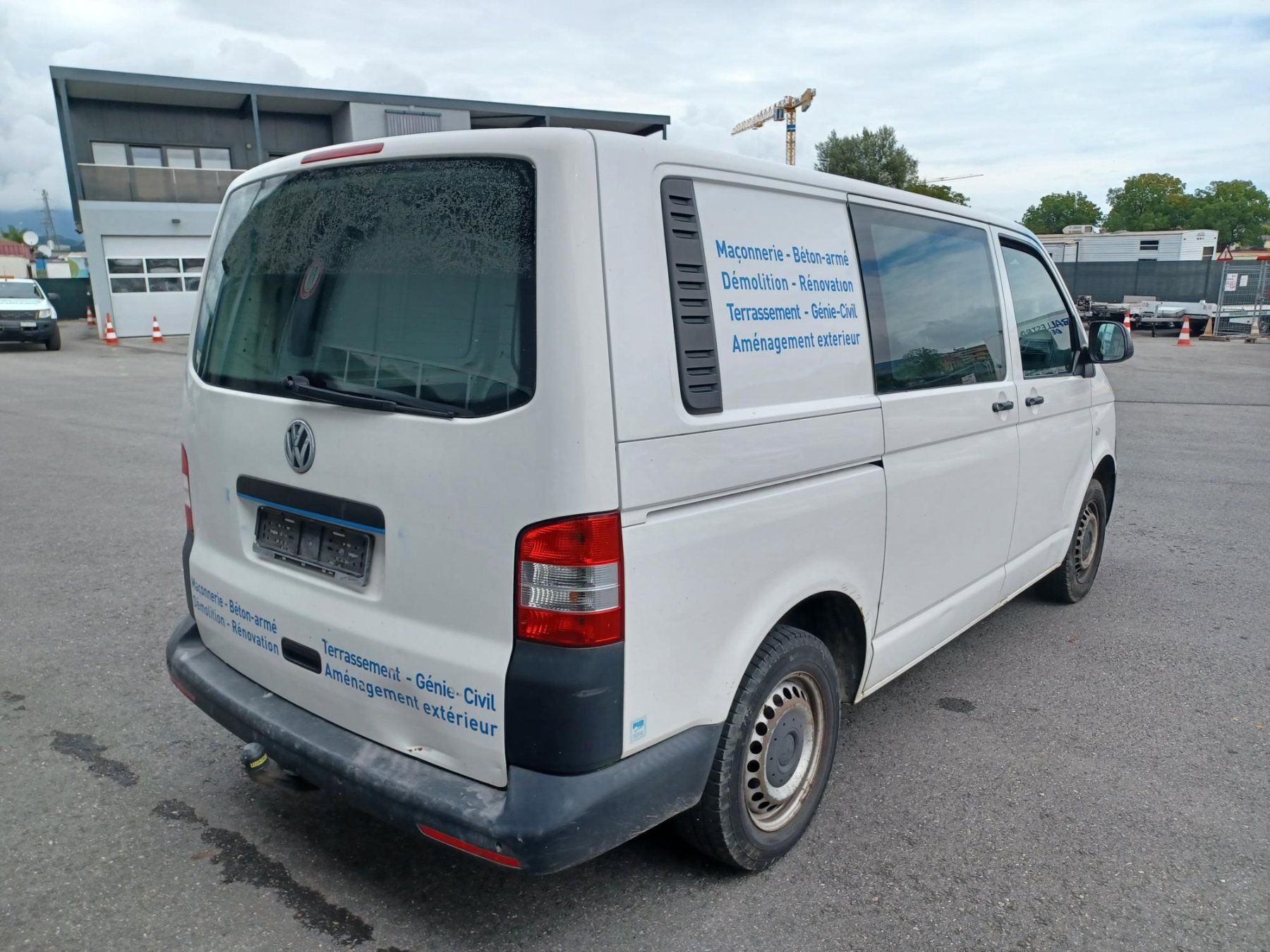 VW Véhicules utilitaires: VW T5 Transporter – D'occasion à Yverdon-les-Bains par  2
