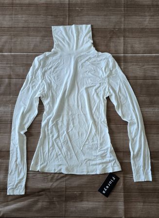 Viscose Langarmshirt - S - mit Rollkragen 4️⃣