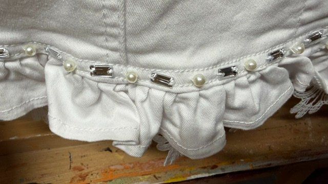 Giacche: Veste jean blanche avec strass neuve – Nuovo (secondo la descrizione) da Crans VD venduto da vra_262m 2