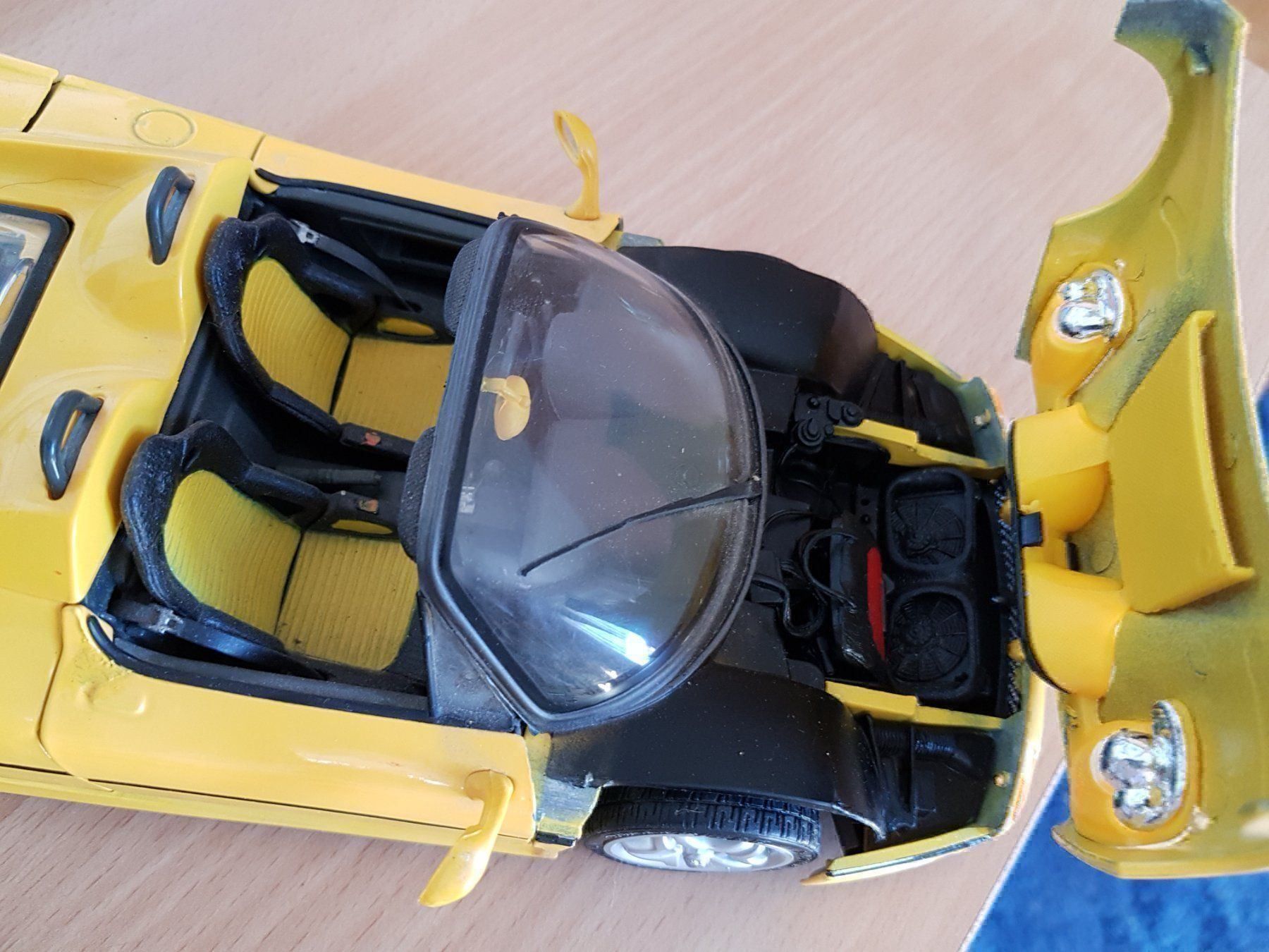 Ferrari Modellini d'auto: Ferrari in Gelb 1:18 – Usato da Döttingen venduto da Verkauf