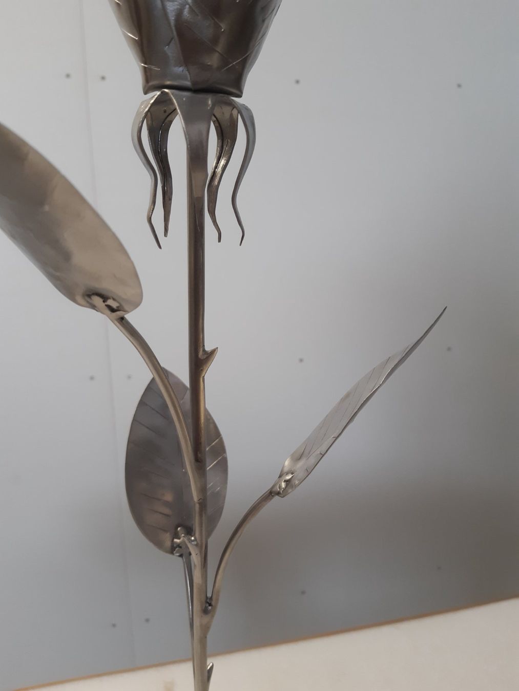 Tutte le decorazioni: Rose au Metall mit Vase – Nuovo (secondo la descrizione) da Trubschachen venduto da Caddy8 4