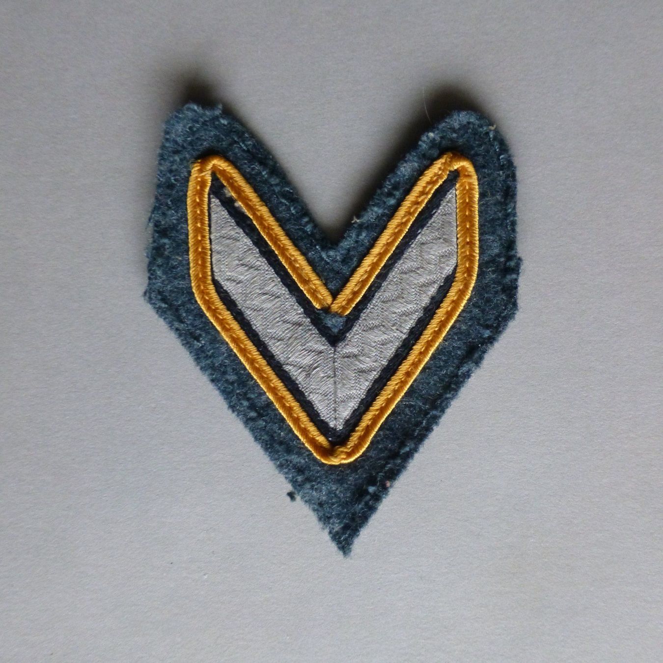 Schweizer Armee Placchette & Badge: Älteres Gradabzeichen / Patten HD – Usato da Basel venduto da Falconis