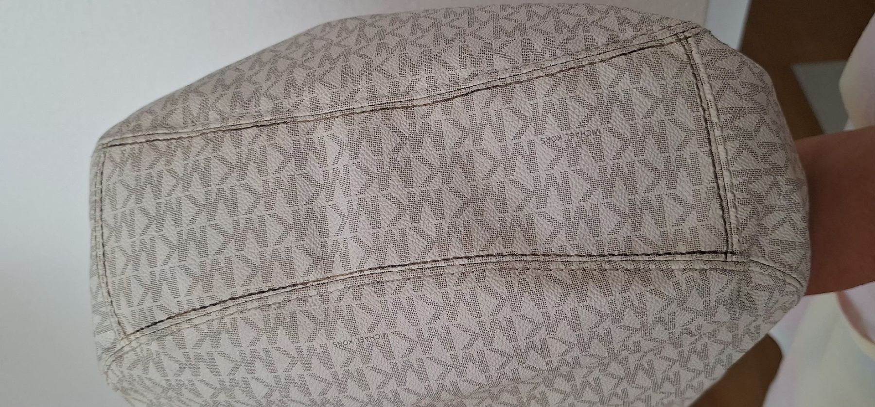 Michael Kors Borse da donna: Damentasche Michael Kors Tasche Logo Print beige  – Usato da Brugg AG venduto da bacbac5757 5