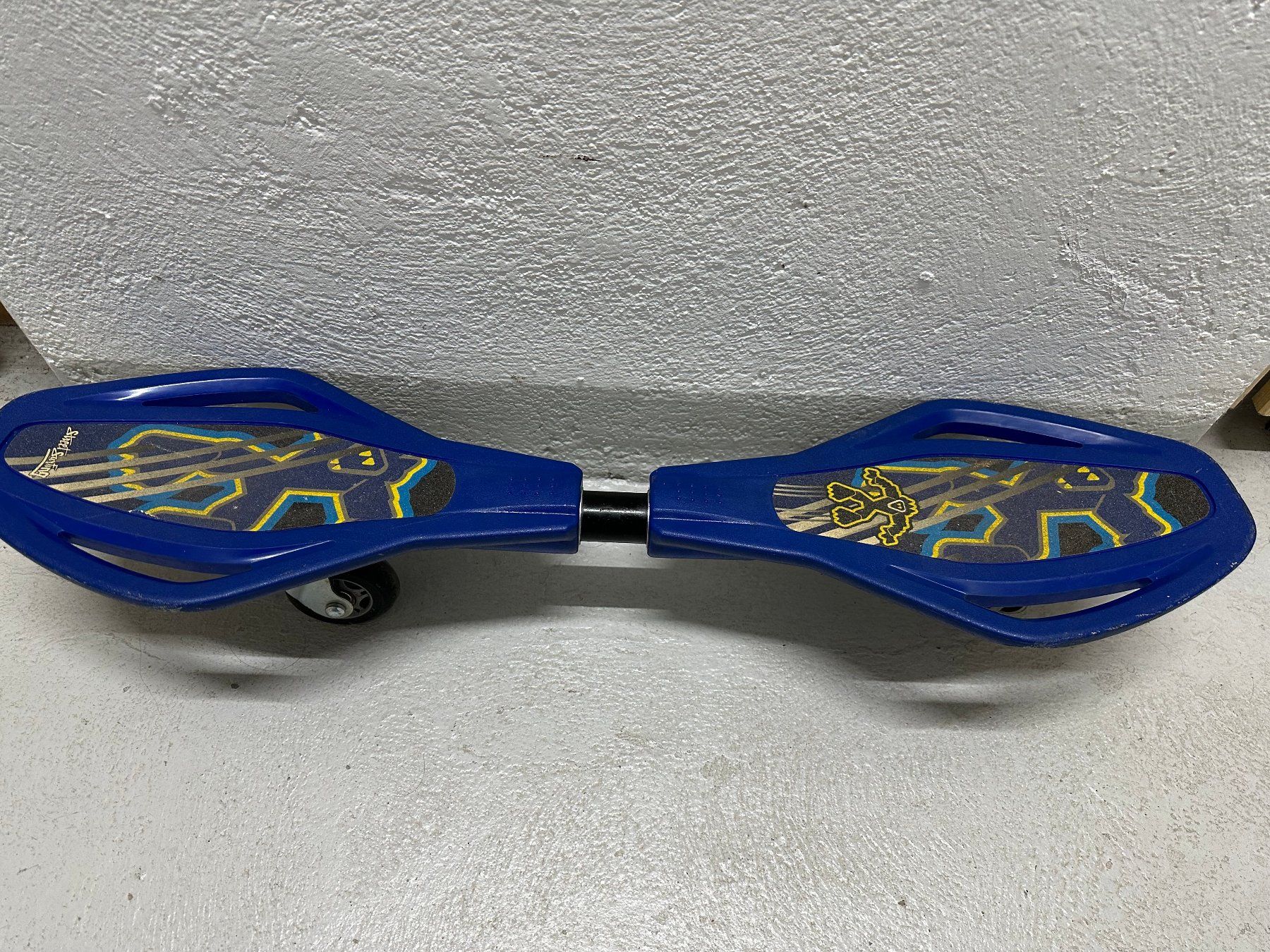 Skateboards: Snakeboard Waveboard, Street Surfing – Usato da Winterthur venduto da nelead