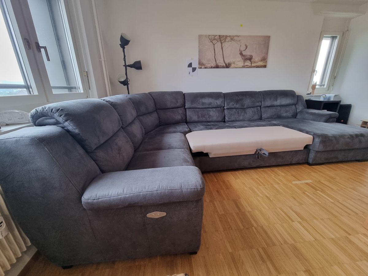 Divani: Grosses U-förmiges Sofa mit Schlaffläche, Farbe Anthrazit – Usato da Muttenz venduto da rabo07 5