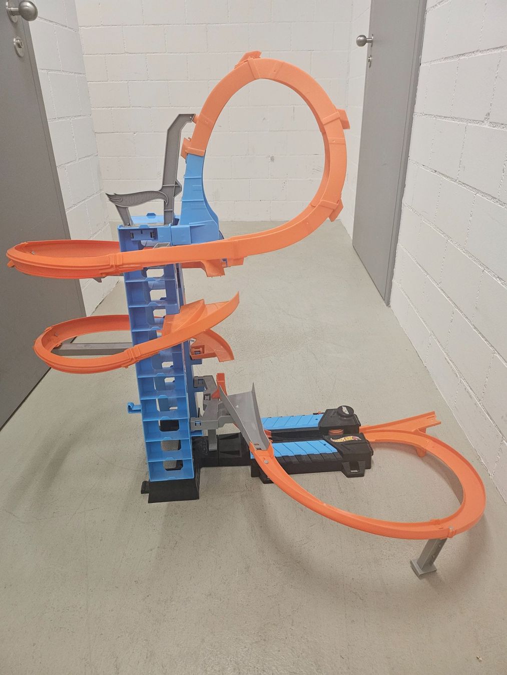 Hot Wheels Rennbahnen: Hot Wheels Sky Crash Tower – Gebraucht aus Zürich von Hardknock 2