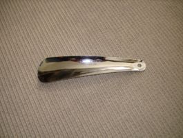 Schuhanzieher aus Metall - Praktische Hilfe für Schuhe!