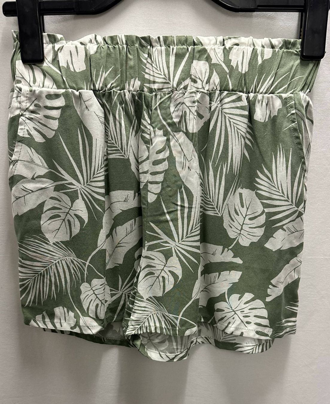 Hosen: Farn Palme Short kurze Hose Gr. S – Neu und originalverpackt aus Sarmenstorf von taosun1