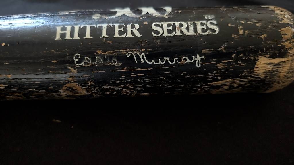 Palloni: Batte de baseball dédicacée par Eddie Murray  – Usato da La Chaux-de-Fonds venduto da Chappatte92 1