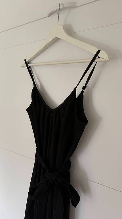 Jumpsuits: H&M overall (Grösse:M)  – Gebraucht aus Au ZH von mmzsofia 1