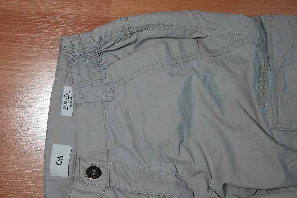 Pantaloni: Weite tracking Hose creme farbig von C&A – Usato da Rorschach venduto da luk_l7yd 4