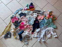 Puppenkleider Sammlung