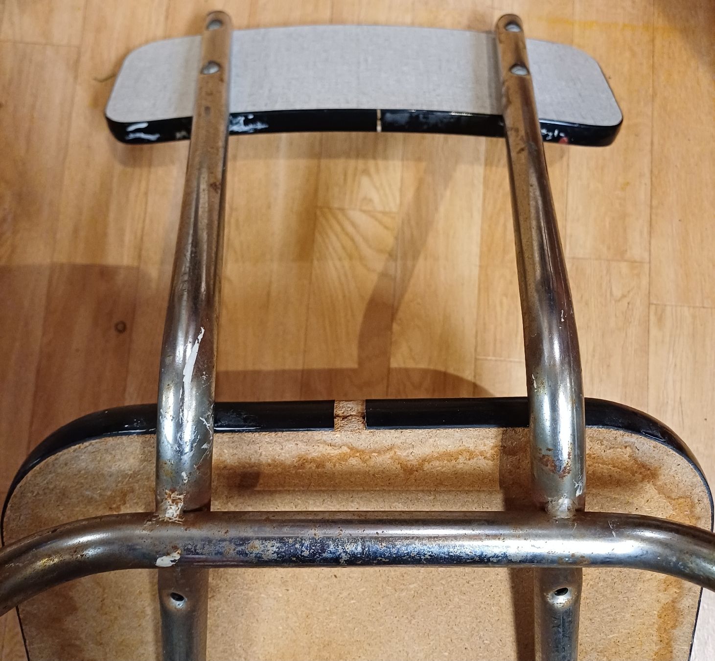 Sedie: Vintage Stuhl Küchenstuhl – Usato da Merenschwand venduto da Brockinell 4