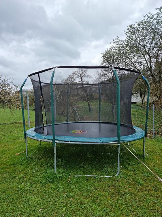 Trampolin Kaufen auf Ricardo