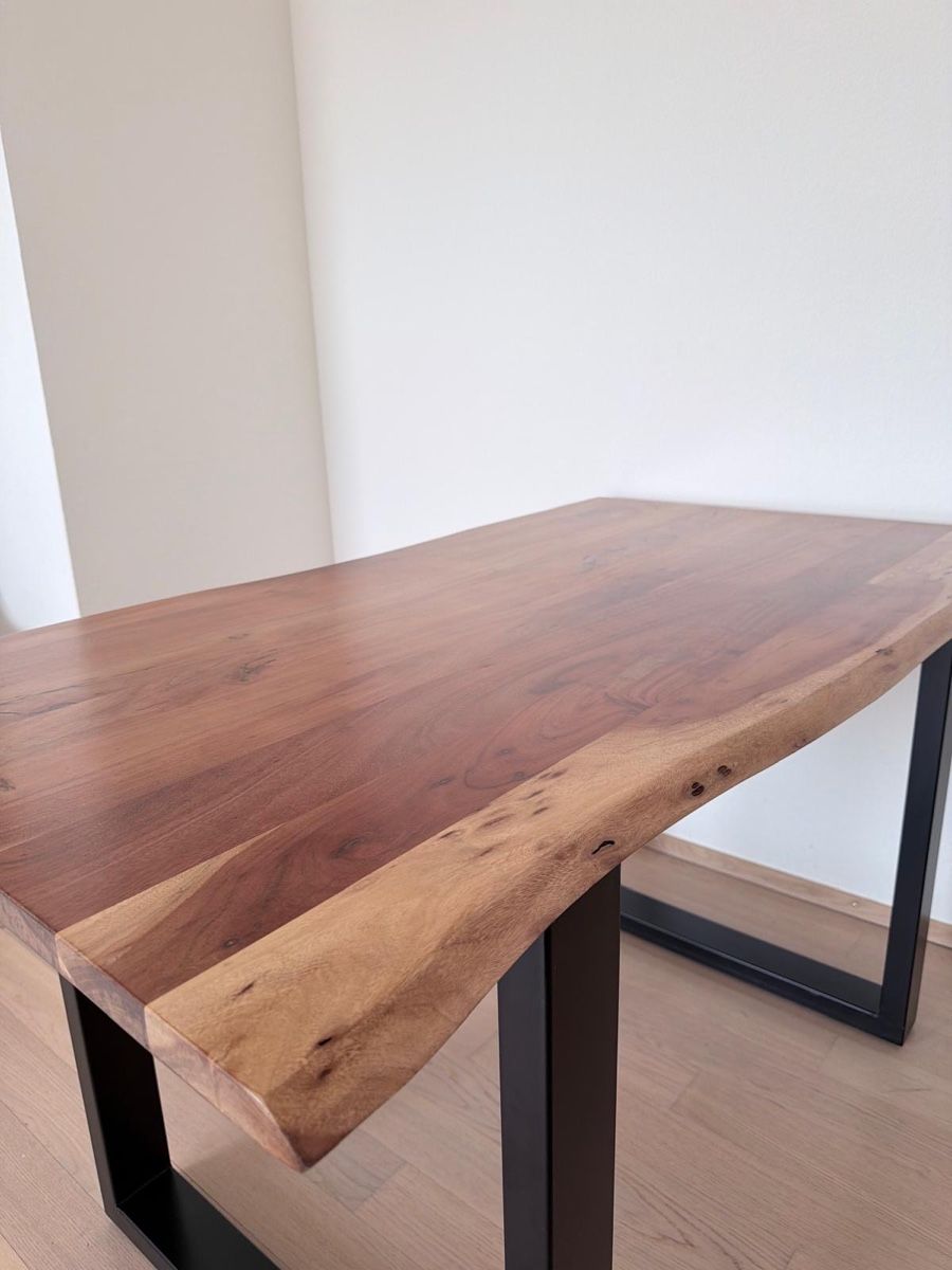 Tavoli: Solid Wood Dining Table with Metal Legs, Modern Style – Usato da Zürich venduto da Kenji_Midori 5