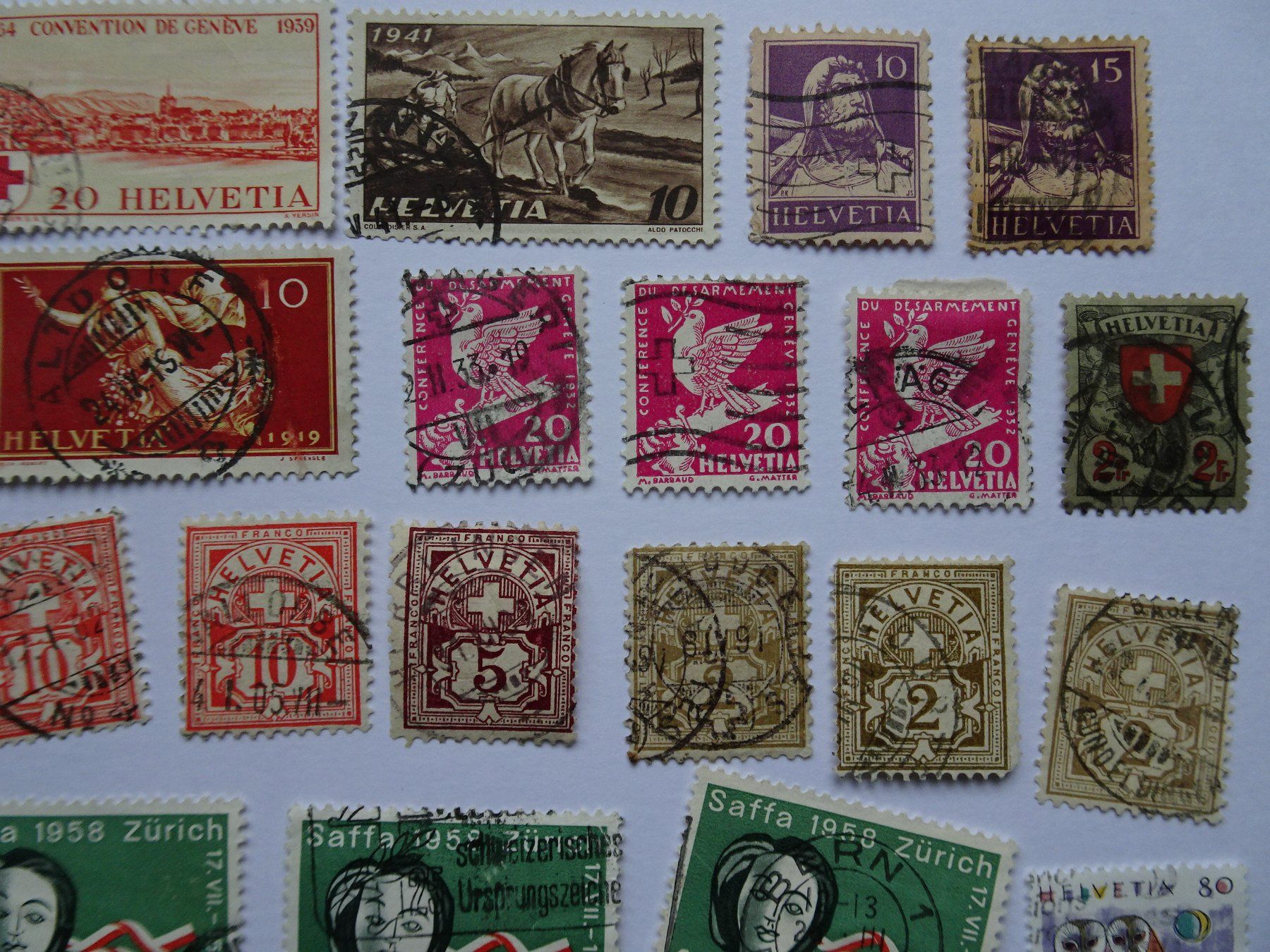 Tutti i francobolli: Restlot  1900-1998 – Usato da Aadorf venduto da Chnorli-Furz 2