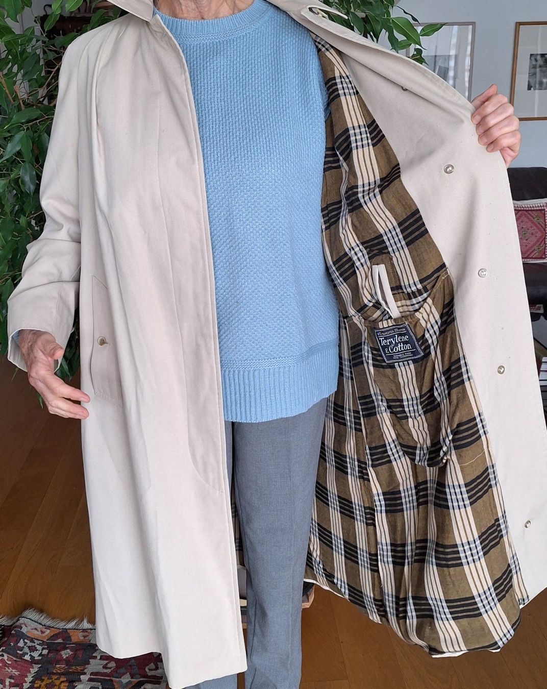 Burberry Cappotti: Burberrys authentique, L, Imperméable vintage Beige. – Usato da Onex venduto da adr_fg5g 4