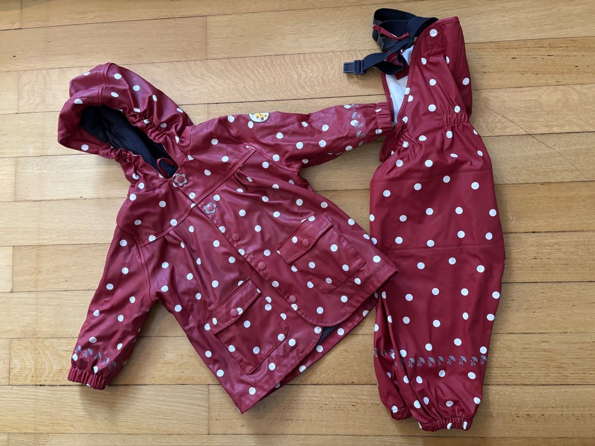 Schmuddelwedda Giacche & Cappotti: Schmuddelwedda Regenjacke /-hose Set, Gr. 86, – Usato da Lohn-Ammannsegg venduto da maH01