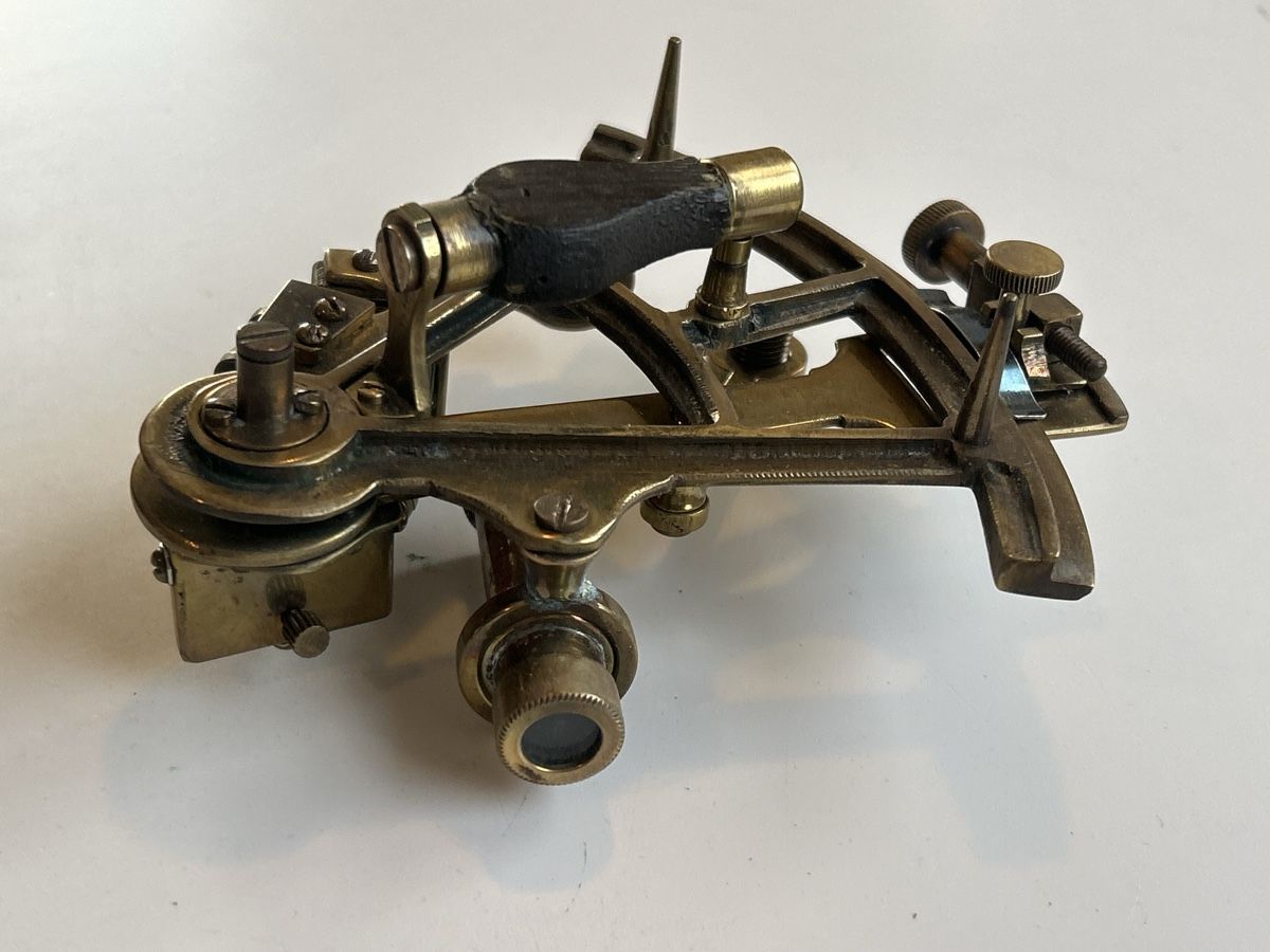 Misurare: Sextant aus Messing mit Lederetui (2I2) – Usato da Neuenhof venduto da 123-Allerlei 3