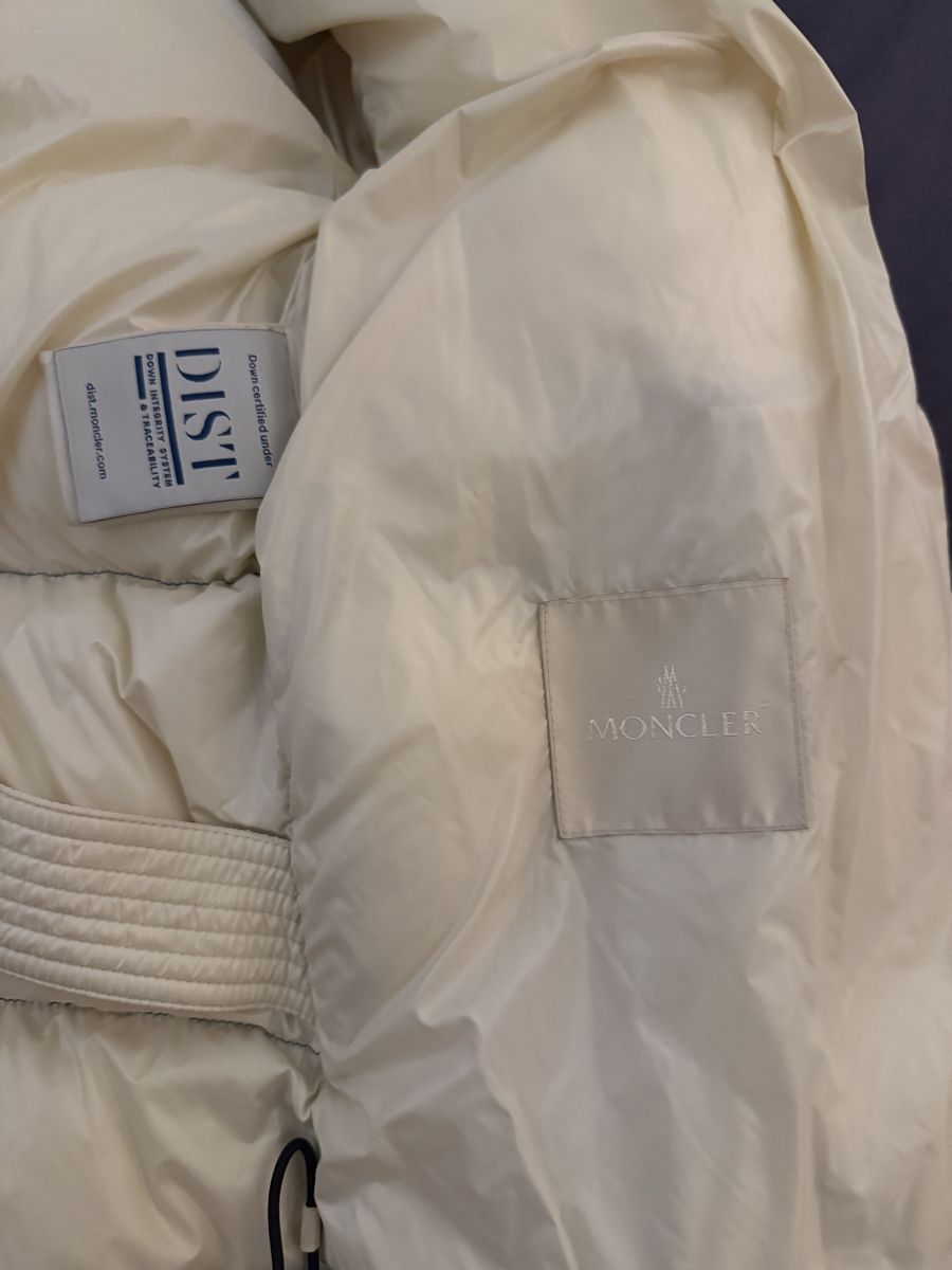 Moncler Giacche: Moncler Down jacket dervox – Nuovo (secondo la descrizione) da Yverdon-les-Bains venduto da sky_b568 6