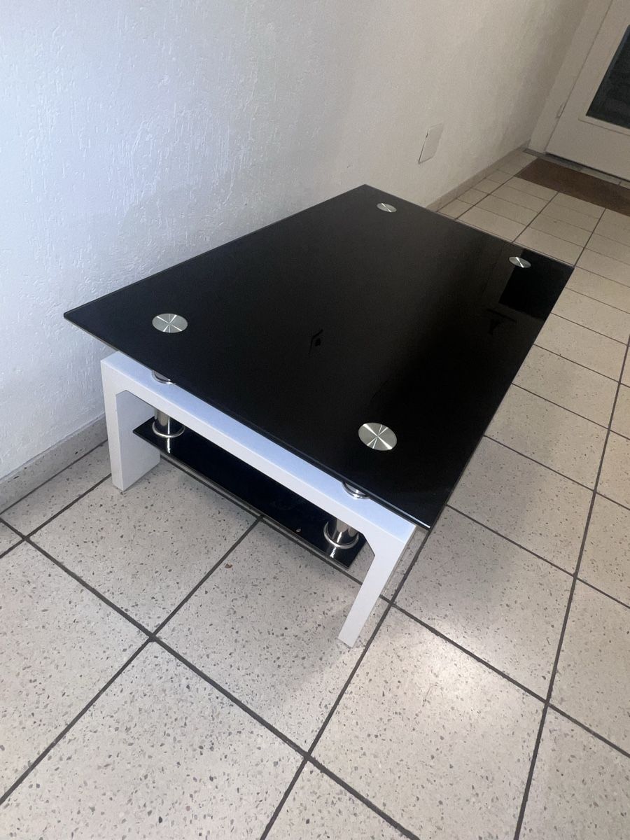 Tavoli: Couchtisch – Nuovo (secondo la descrizione) da Winterthur venduto da aod_hsv7 1