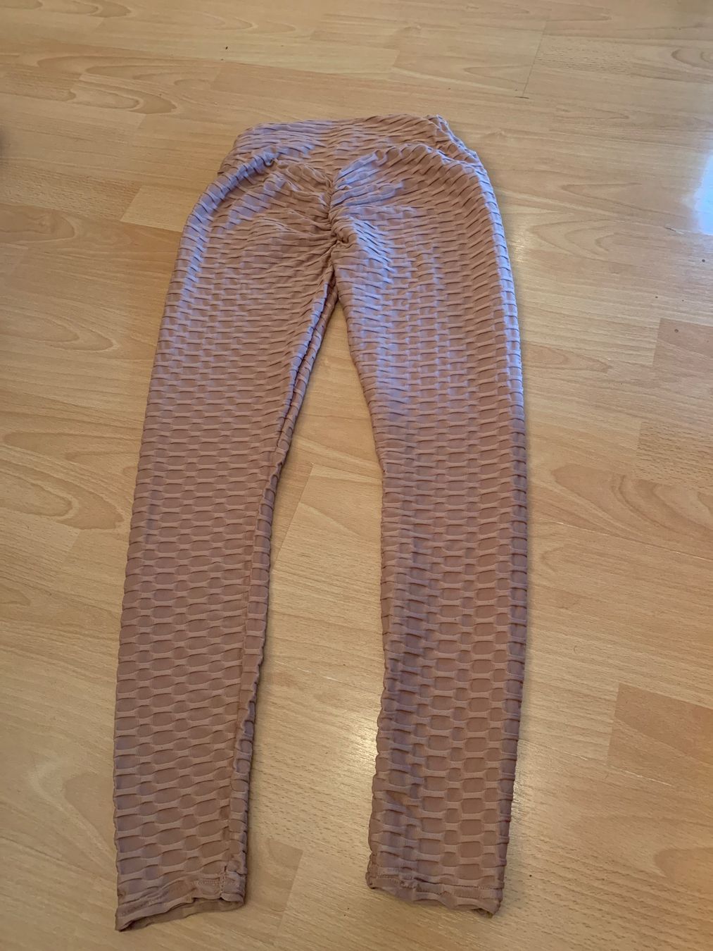 Leggings: Joli legging de sport 36-38 – Usato da MEYRIN venduto da Gwendo10 1