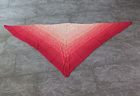 Handgemachtes XXL Dreieckstuch gehäkelt