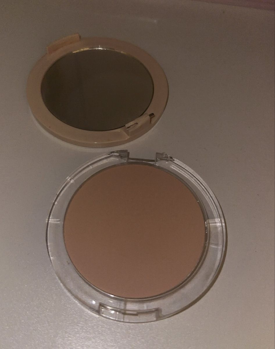 Make-up: Essence Puder – Usato da Oftringen venduto da tola19 2