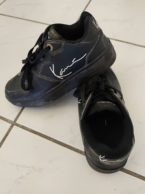 Scarpe da uomo: Karl Kani Sneakers – Usato da Emmenbrücke venduto da AKTA3123