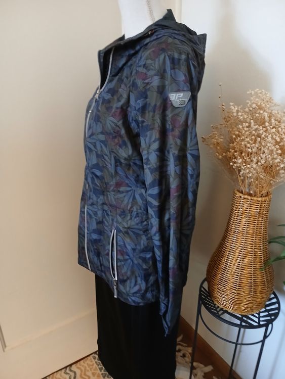 Vestes: Windjacke (Finnland), Gr.40 – Neuf (Voir description) à Luzern par Tavolna 1