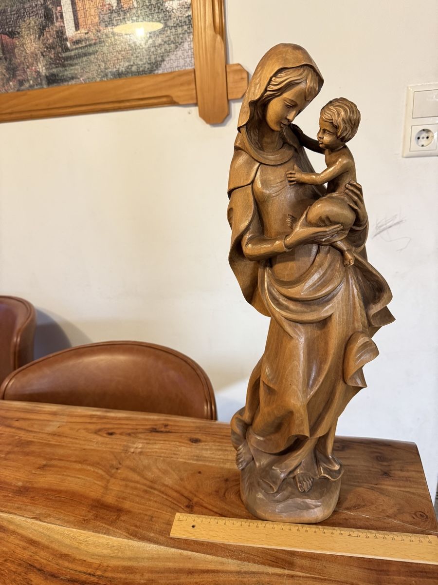 Sculture & Statue: Alte Heiligenfigur, Madonna mit Kind handgeschnitzte Massiv – Usato da Morges venduto da SevArt 1