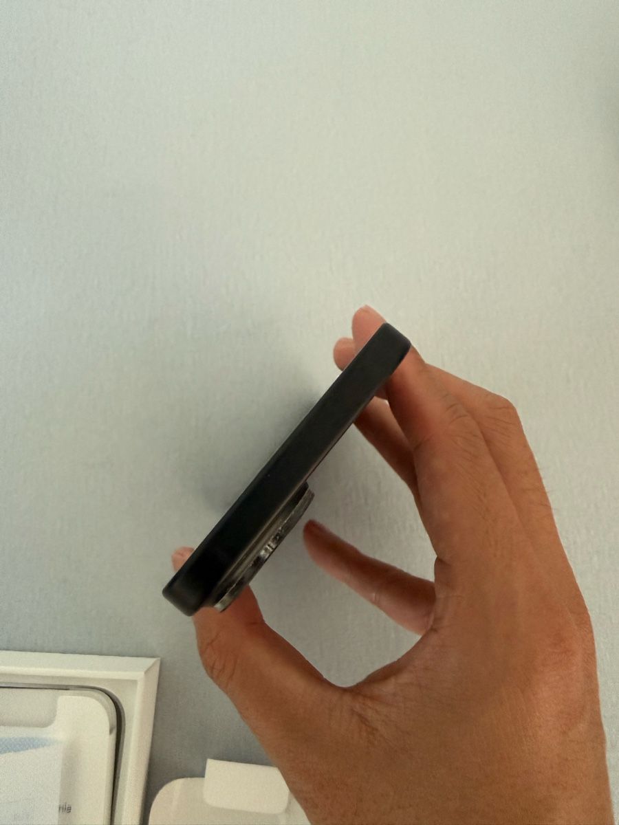 Apple Telefoni cellulari / Smartphones: iPhone 15 128GB Black - Excellent Condition, 97% Battery – Usato da Rotkreuz venduto da lew_tjr9 3