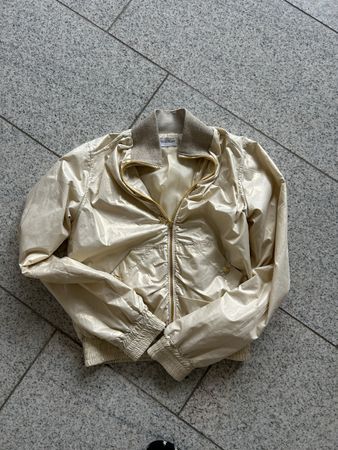 Leichte Bomberjacke von Motivi