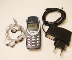 Kult-Handy Nokia 3330 (2001) – Funktionstüchtig mit Ladegerä