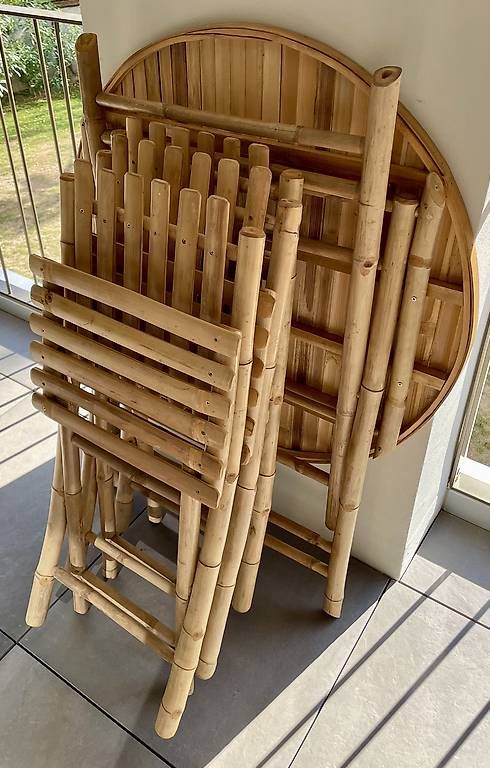 Tischset: Ensemble table et chaise en bambou comme neuf – Gebraucht aus La Tour-de-Peilz von K_L 1