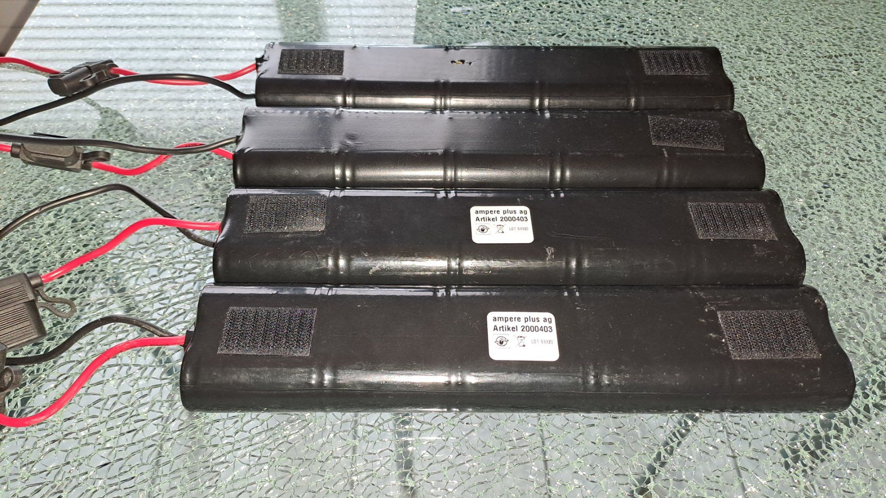 Batterie: 4 Batterien Ni-Cd 2x12 Volt 5Ah Solaris – Nuovo (secondo la descrizione) da Thalwil venduto da robfish