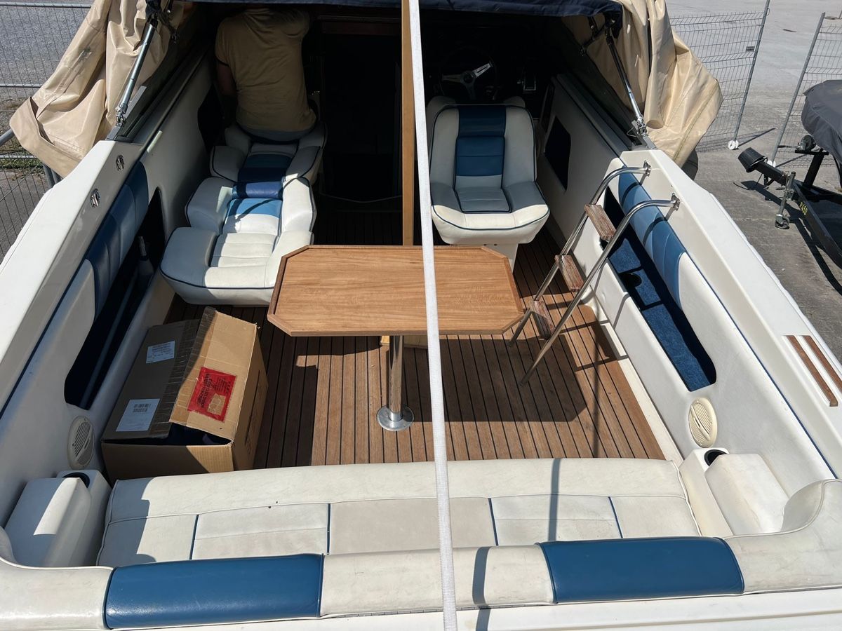 Sea Ray Boote: Sea Ray Cuddy Cabin – Gebraucht aus Wilen b. Wollerau von Loonyacht 9