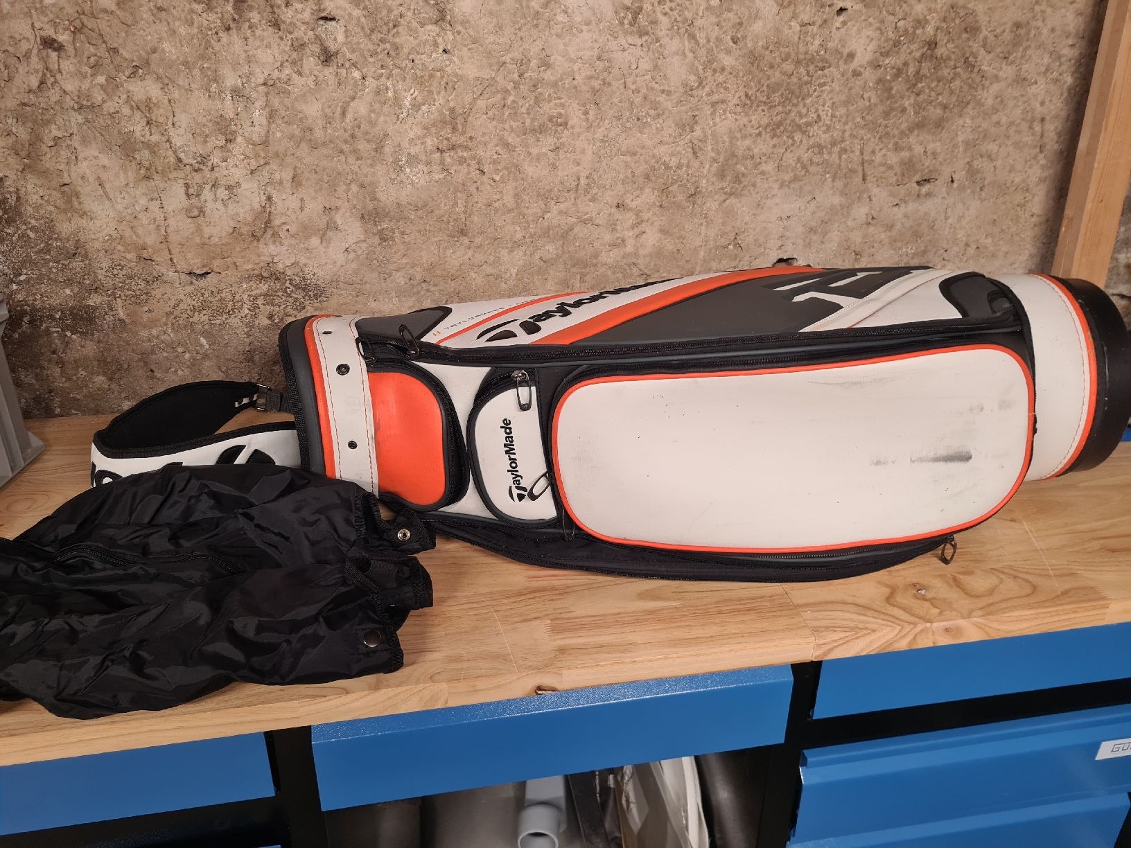 Taschen: Golftasche – Gebraucht aus Waldkirch von Hypertenuse 1
