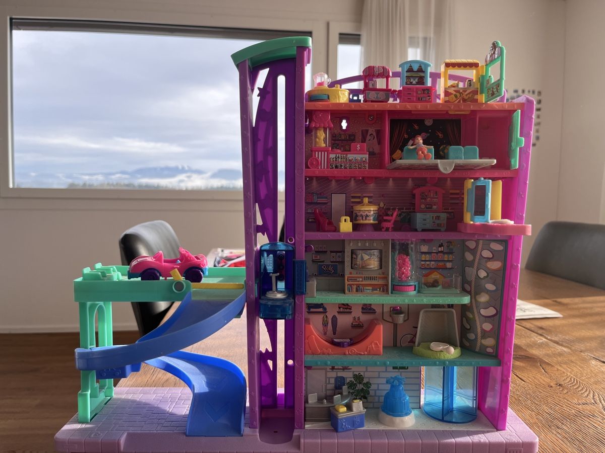 Polly Pocket Spielzeuge: Polly Pocket „Mega Mall“ Einkaufshaus – Gebraucht aus Eschenbach LU von Mupu07