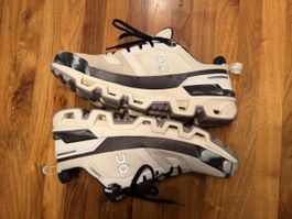 ON Running Cloudwander Waterproof IVORY | BLACK