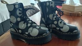 Dr. Martens Jadon Boots schwarz weiss gepunktet Gr. 37
